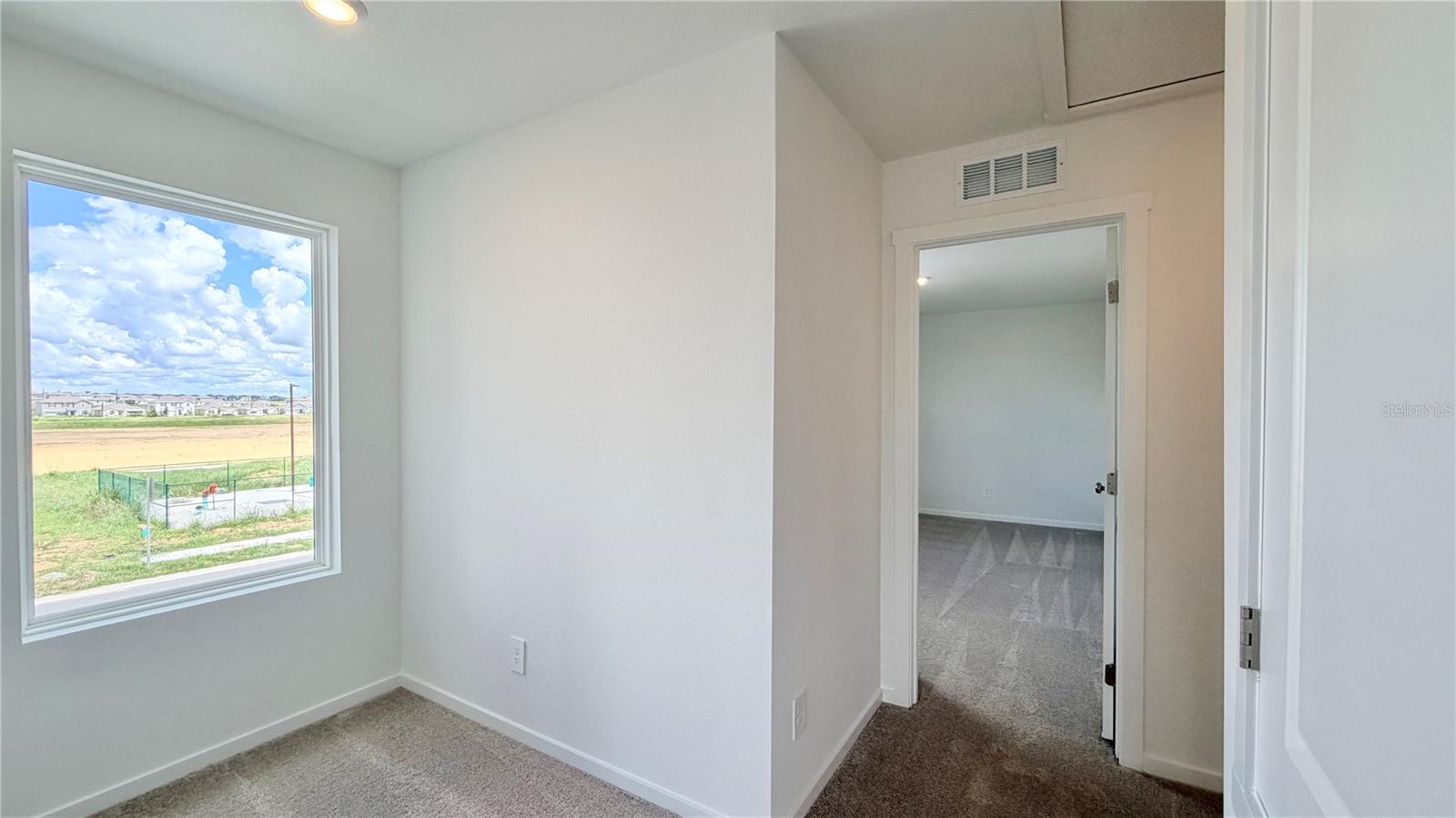 583 Artemis St Property Photo 28