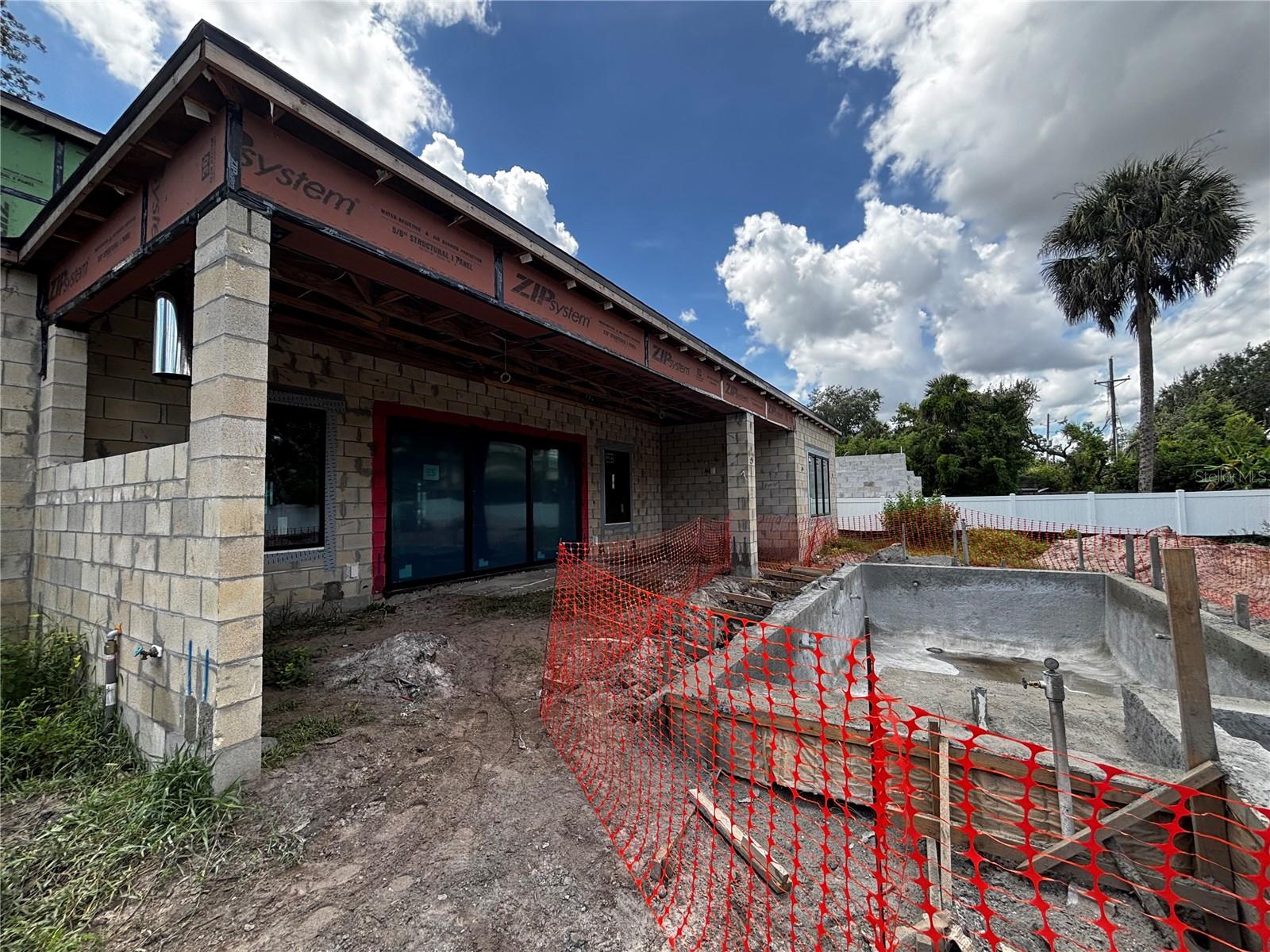 1129 Stetson St Property Photo 17
