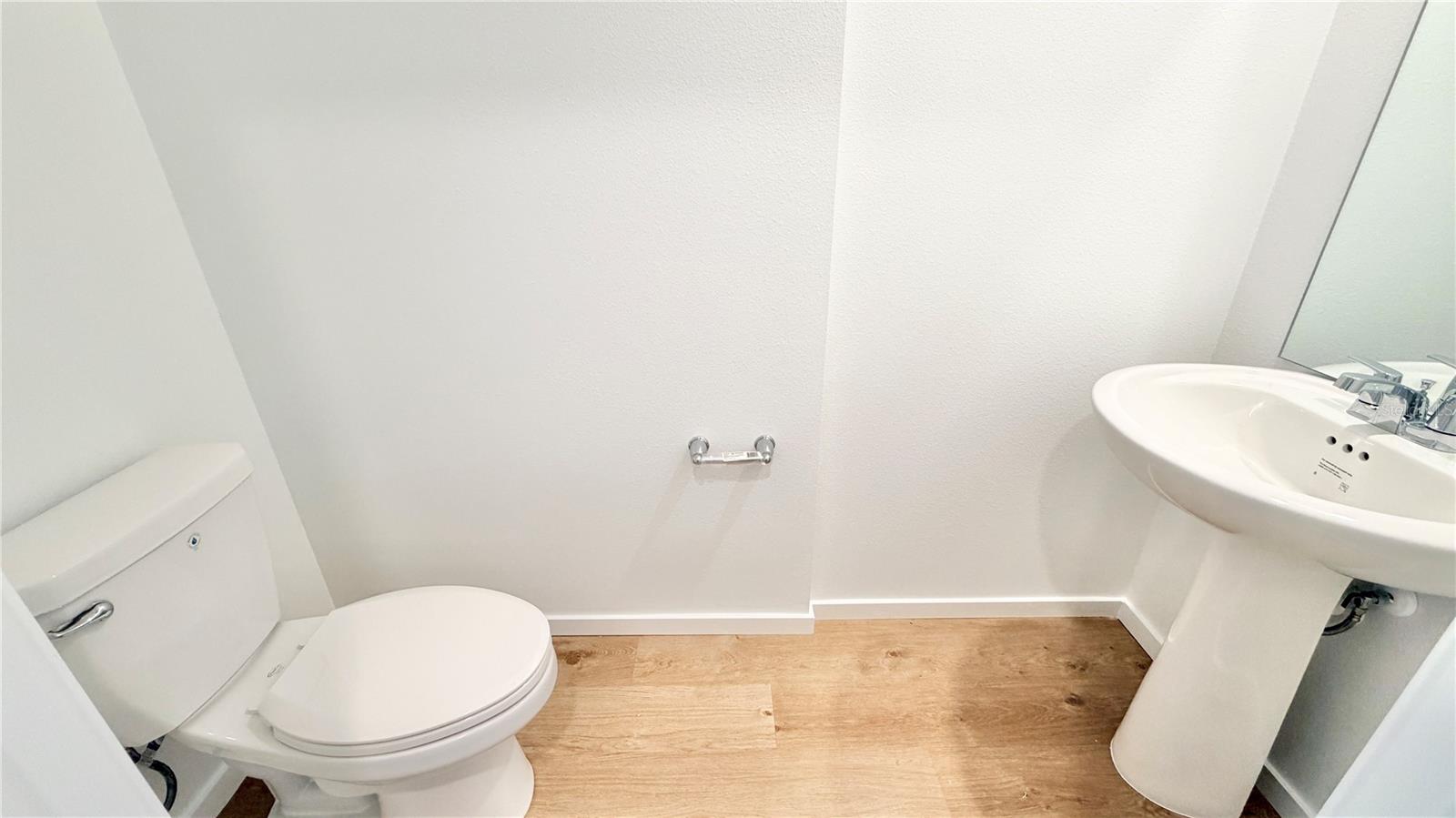 1561 Plank Pl Property Photo 3