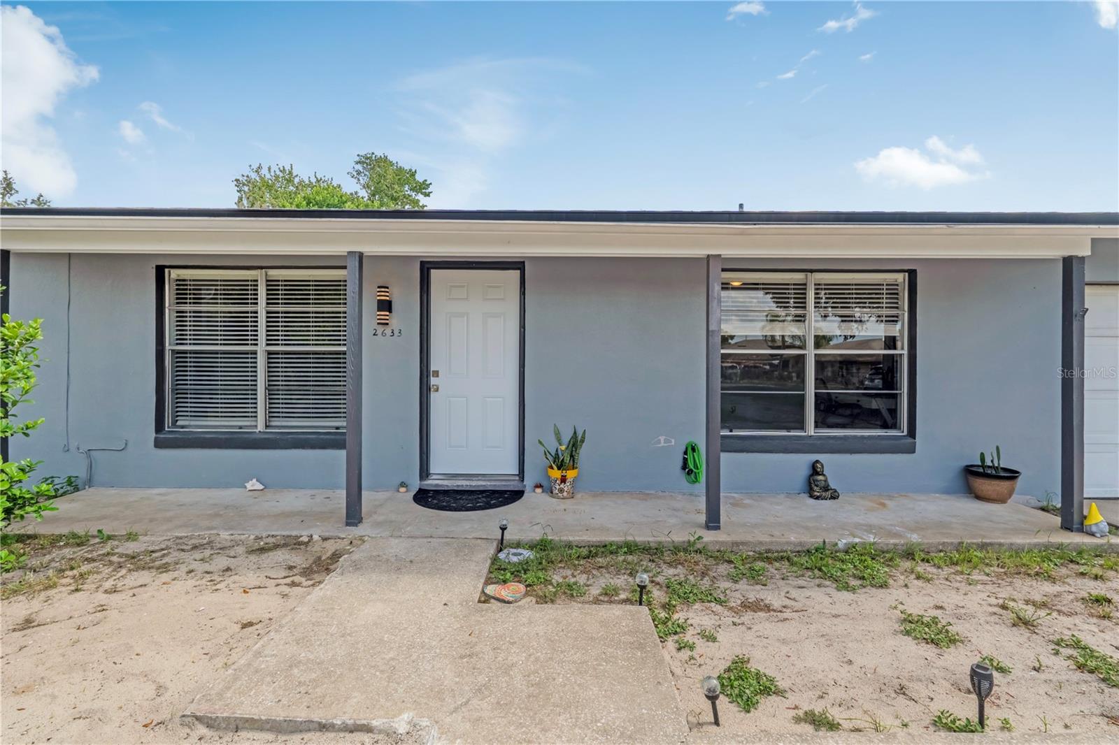 2633 Beal St Property Photo 2