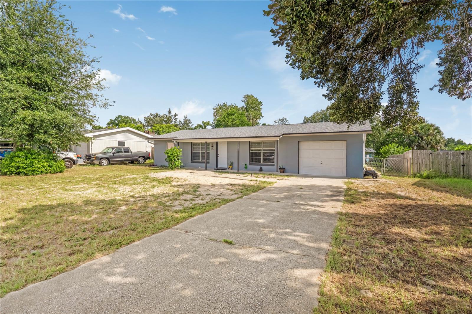 2633 Beal St Property Photo 25