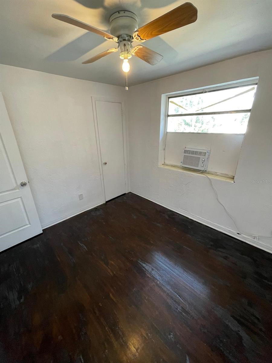 1142 Berkshire Rd Property Photo 11