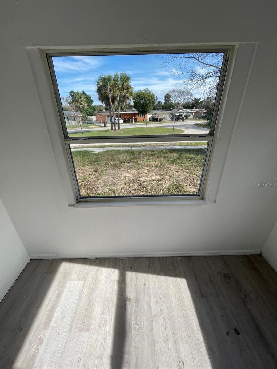1142 Berkshire Rd Property Photo 16