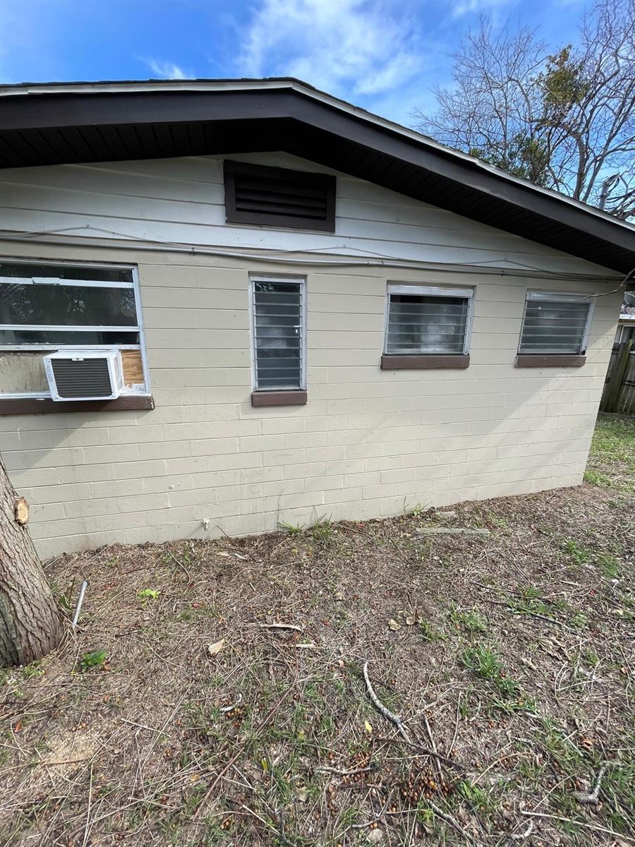 1142 Berkshire Rd Property Photo 17