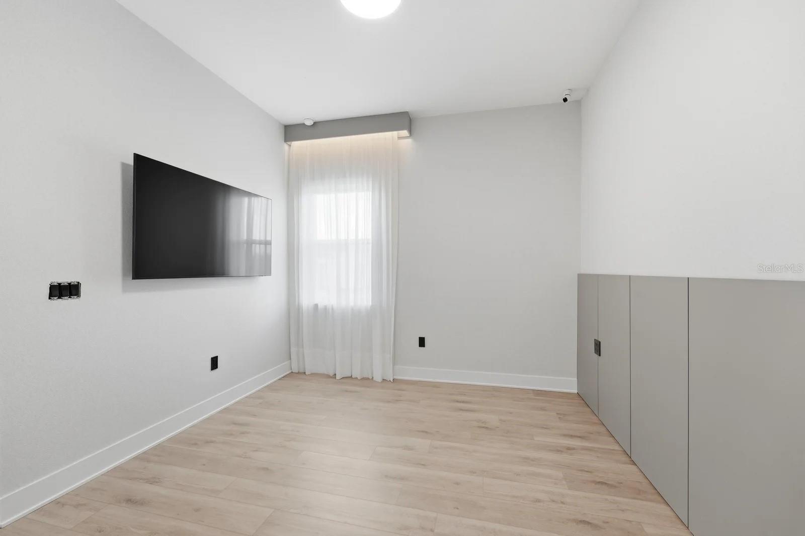 16004 Pendio Dr Property Photo 24