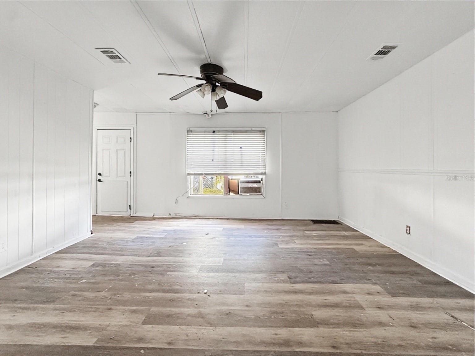 17529 Palm Dr Property Photo 7