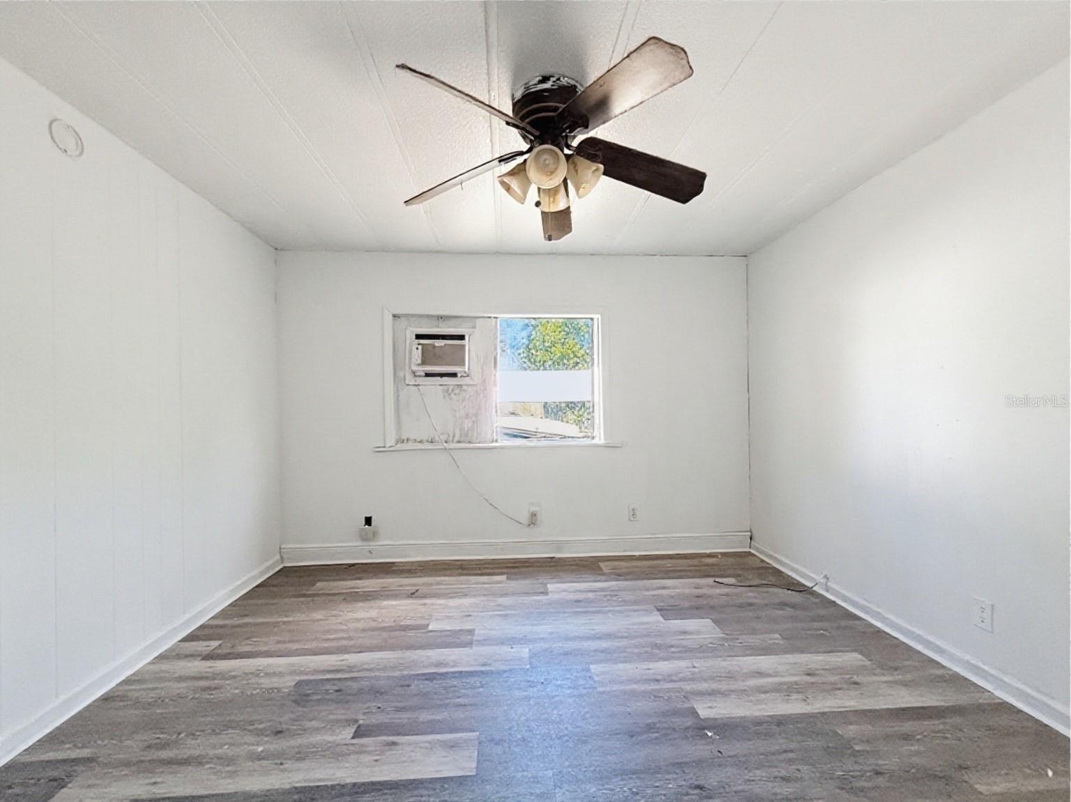 17529 Palm Dr Property Photo 8