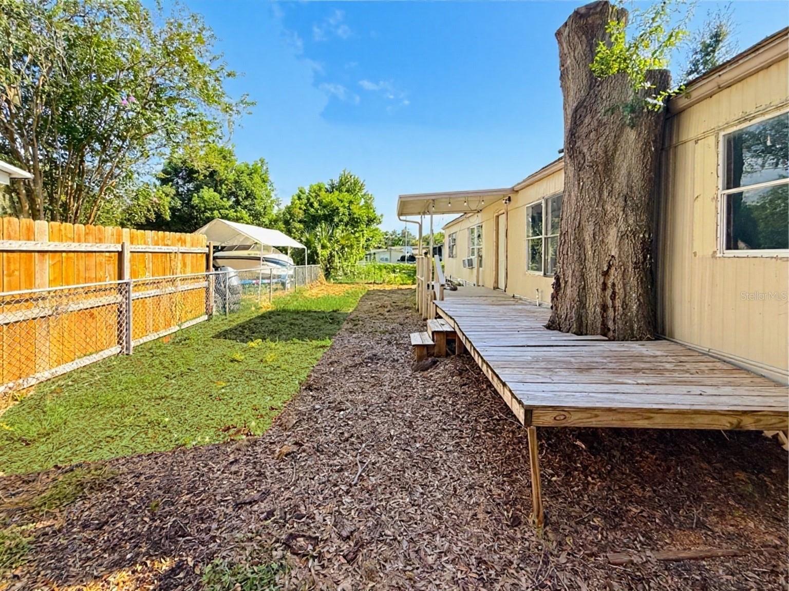 17529 Palm Dr Property Photo 13