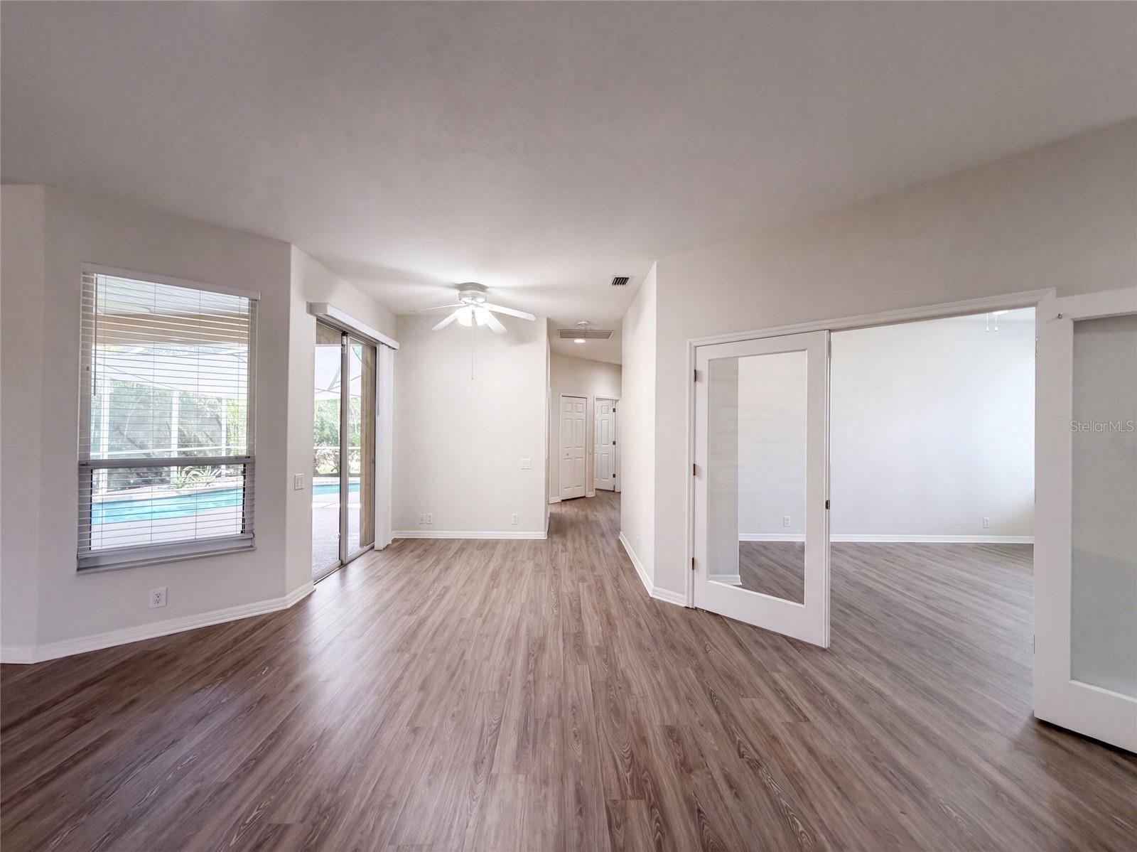 7414 39th Ct E Property Photo 8