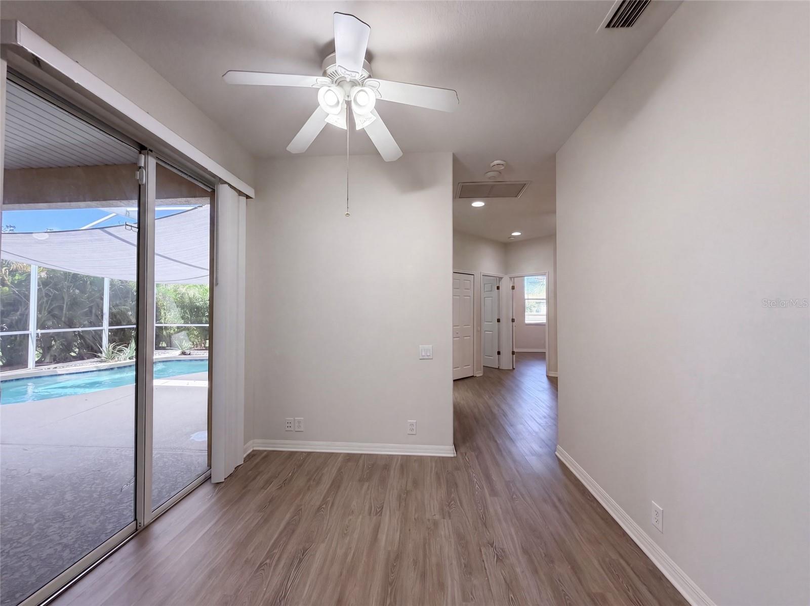7414 39th Ct E Property Photo 9