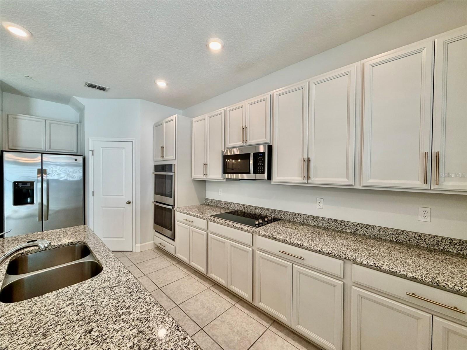 960 Grand Wildmere Cv Property Photo 8