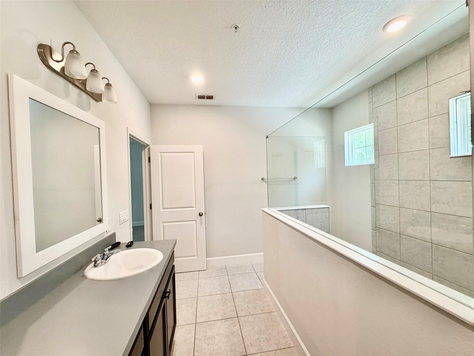 960 Grand Wildmere Cv Property Photo 18