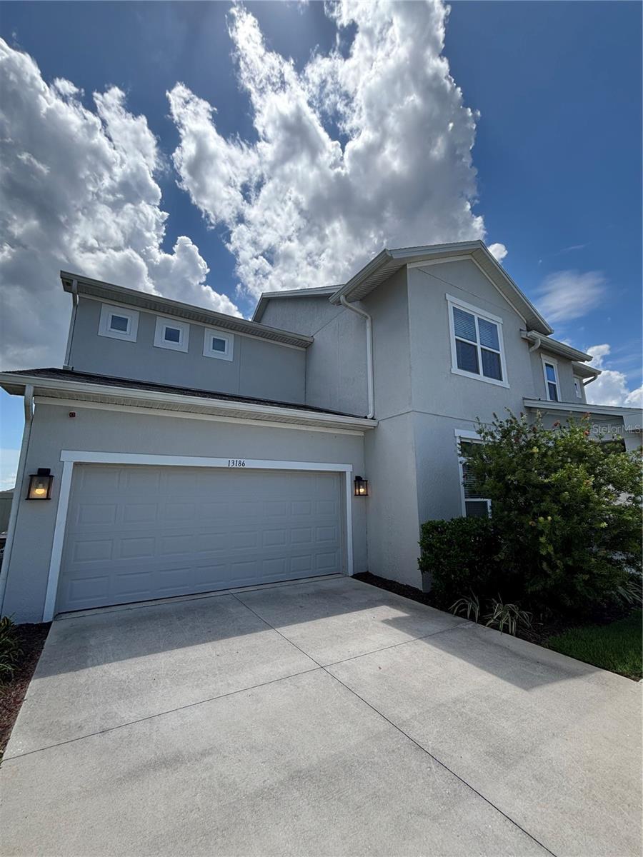 13186 Magnolia Valley Dr Property Photo 2