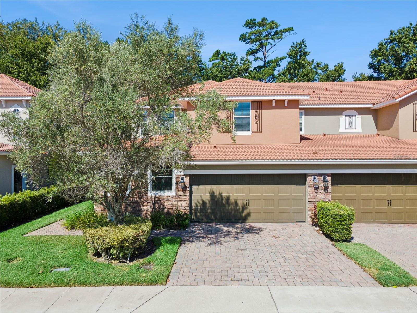 624 VENICE PL
