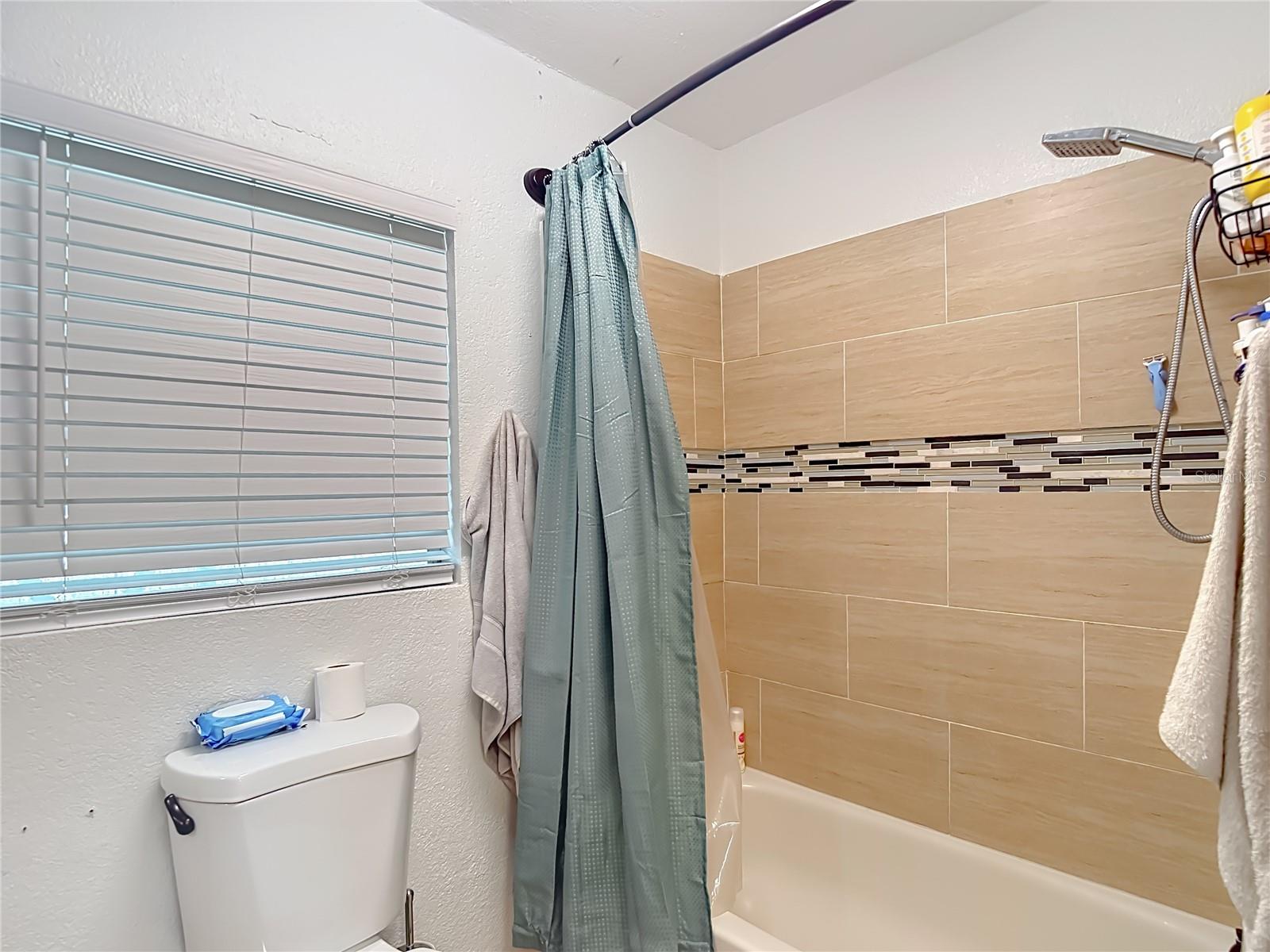 7309 N Huntley Ave Property Photo 41