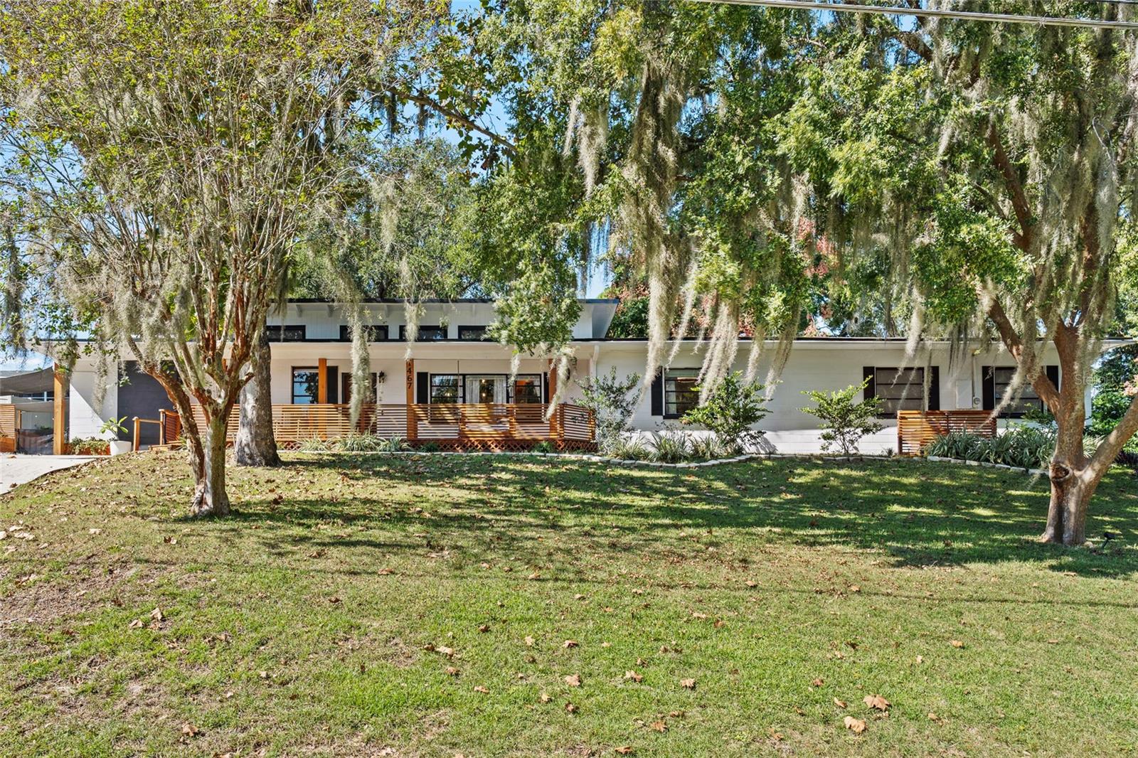 1467 Hilltop Dr Property Photo 2
