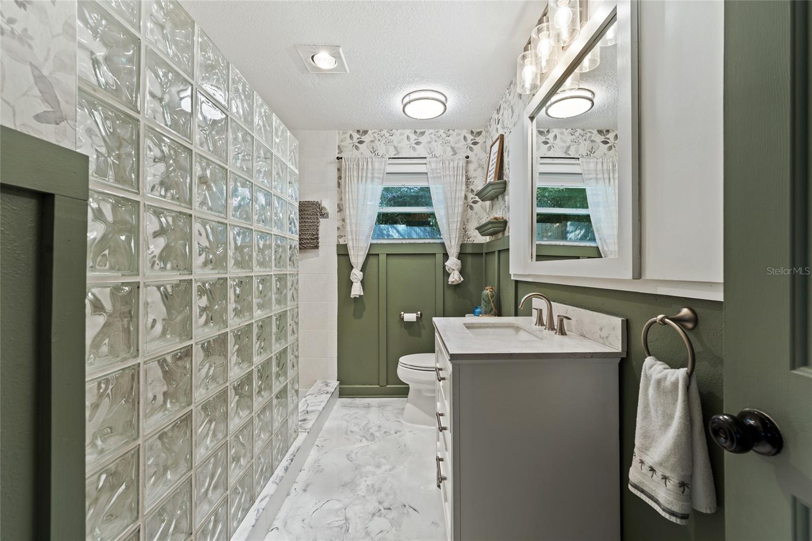 1467 Hilltop Dr Property Photo 32