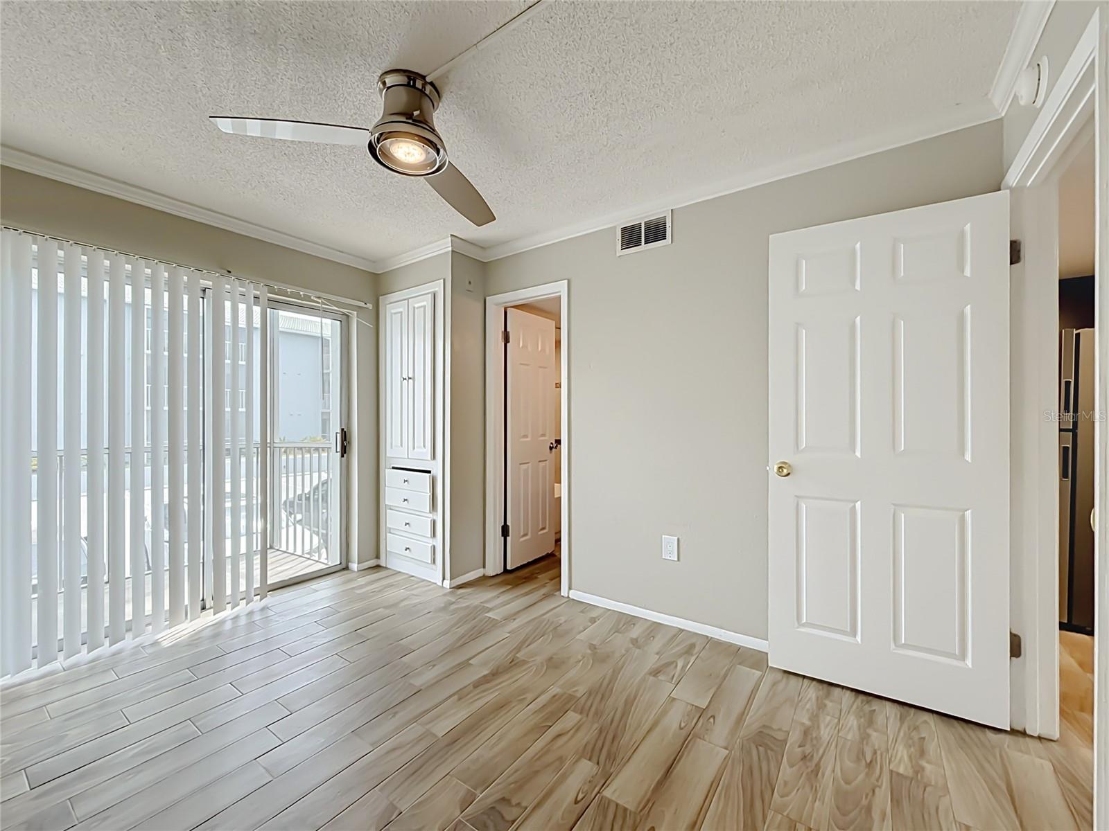 131 Water Front Way #220 Property Photo 16