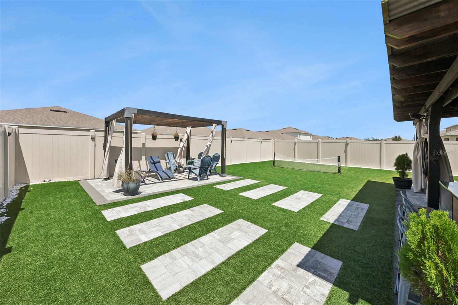 5633 Winona Dr Property Photo 47