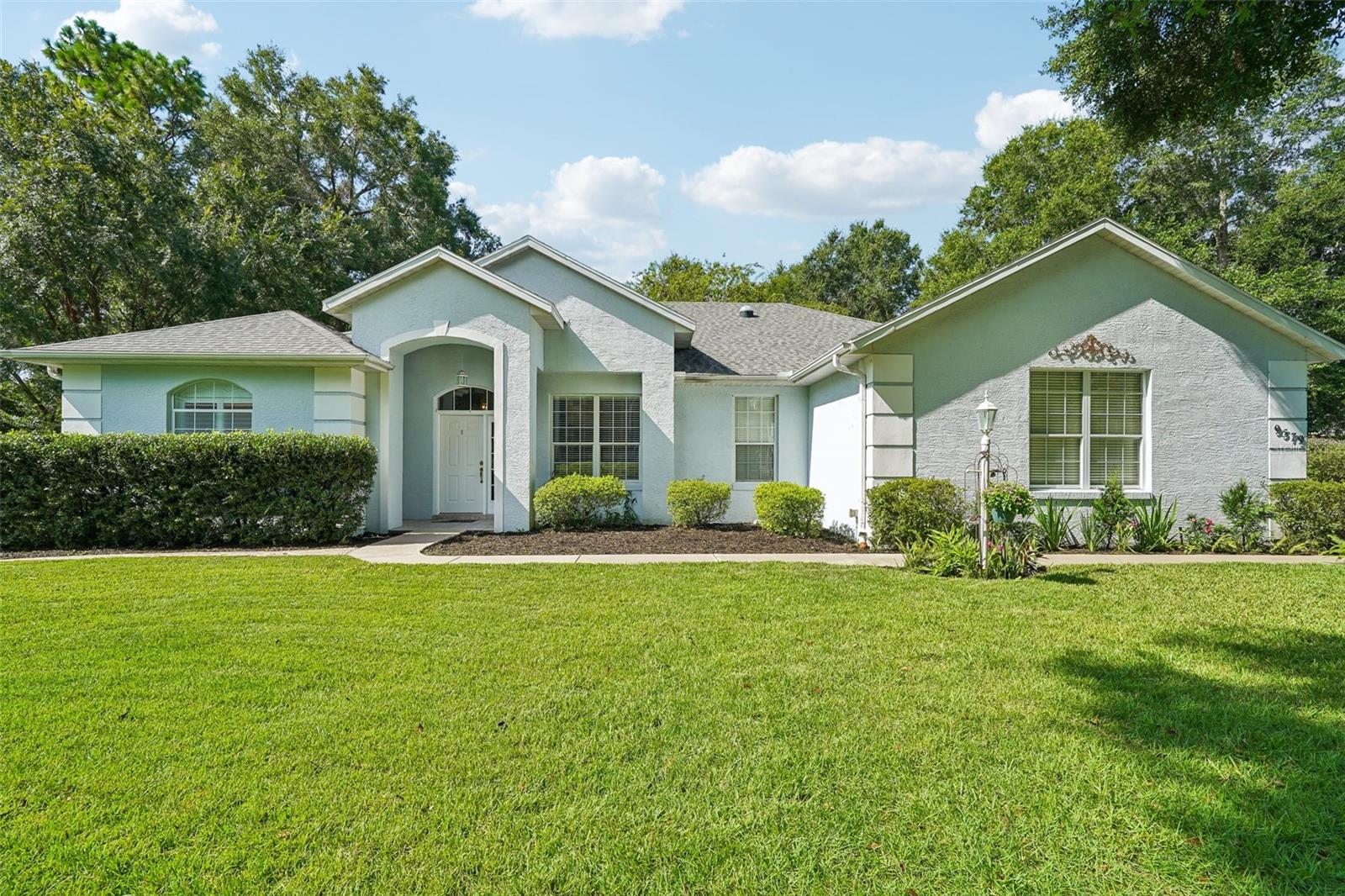 9579 Sw 195 Cir Property Photo 1
