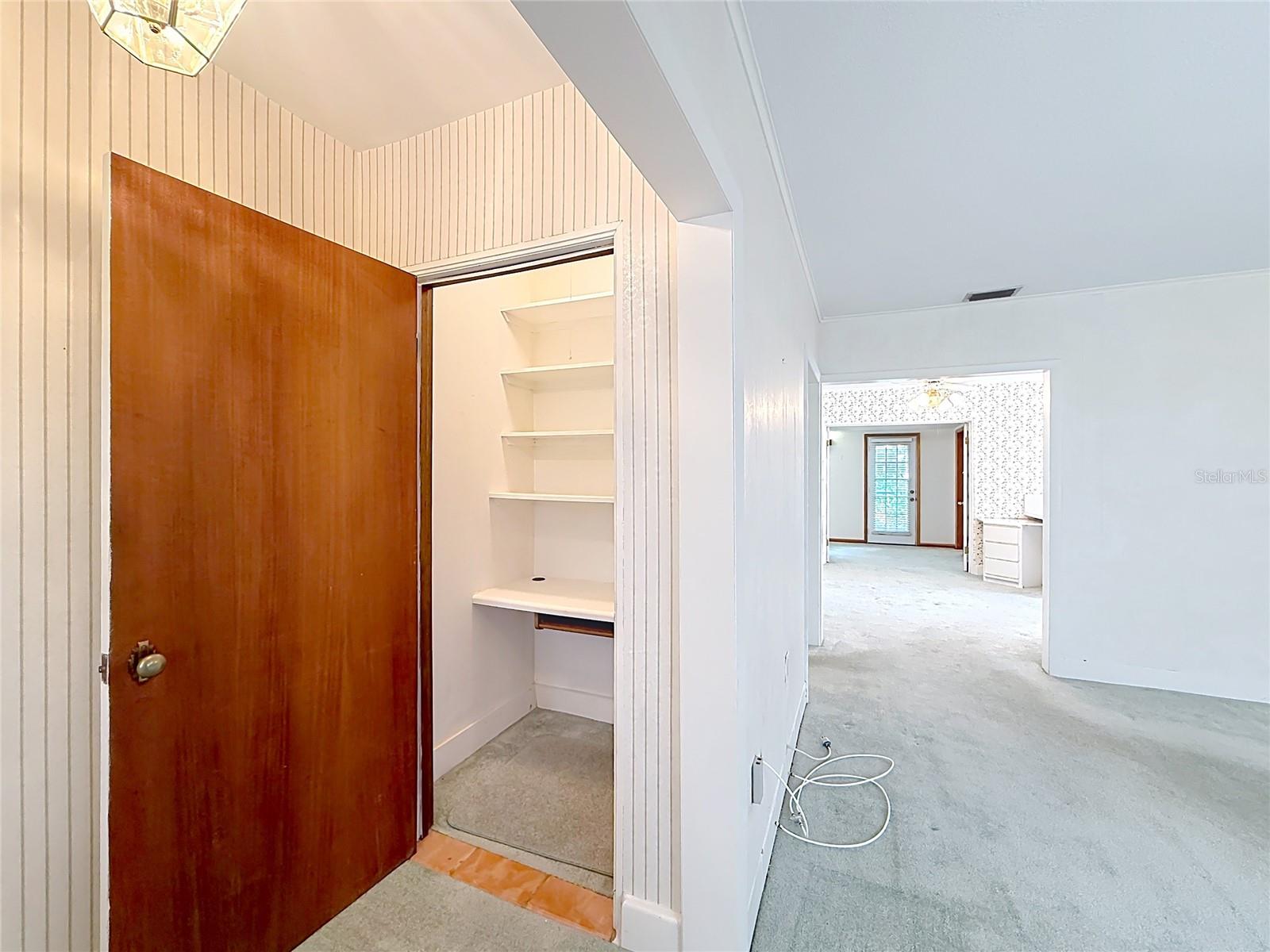 3271 Robinson St Property Photo 11