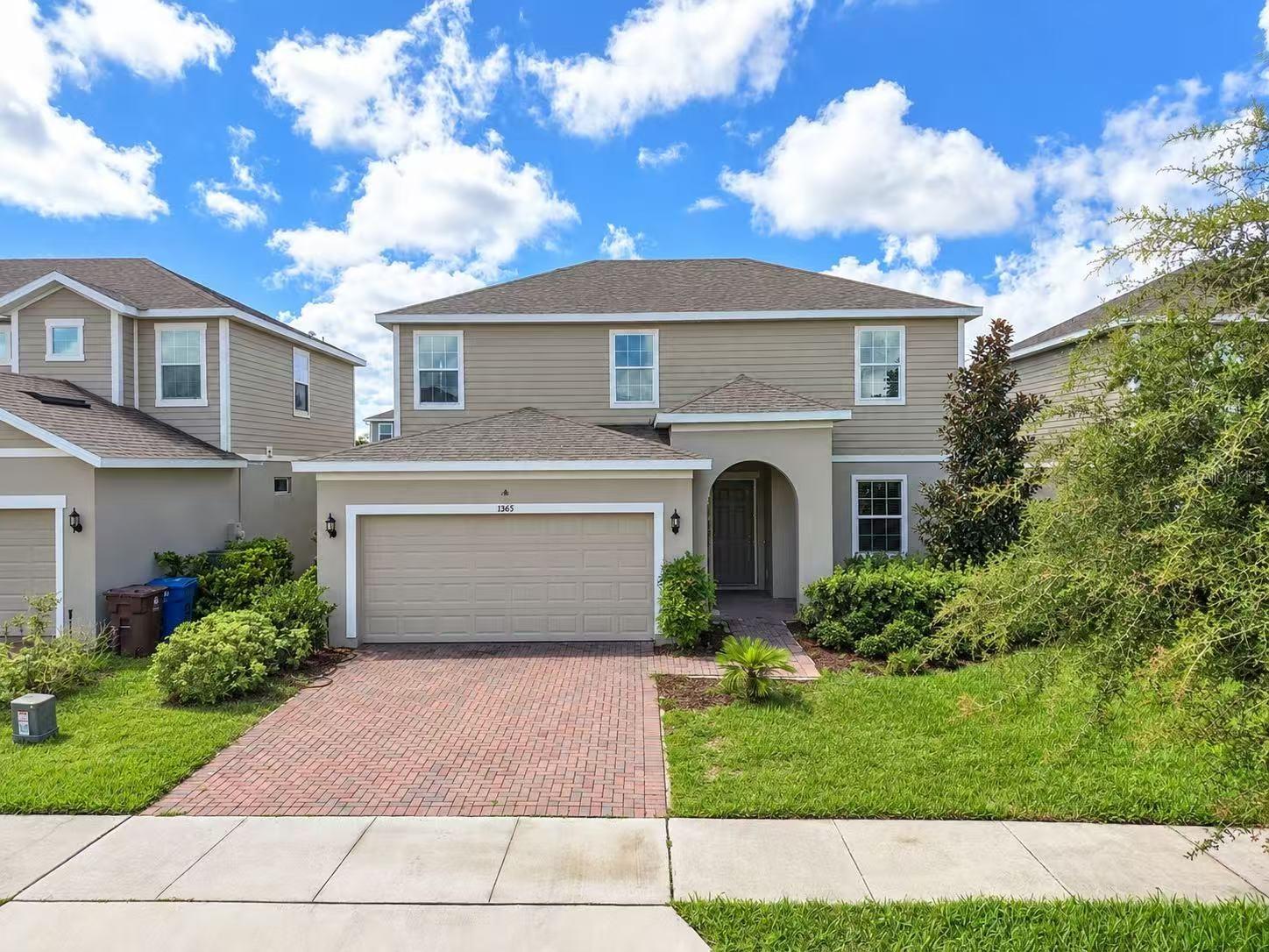 1365 Yorkdale Rd Property Photo 1