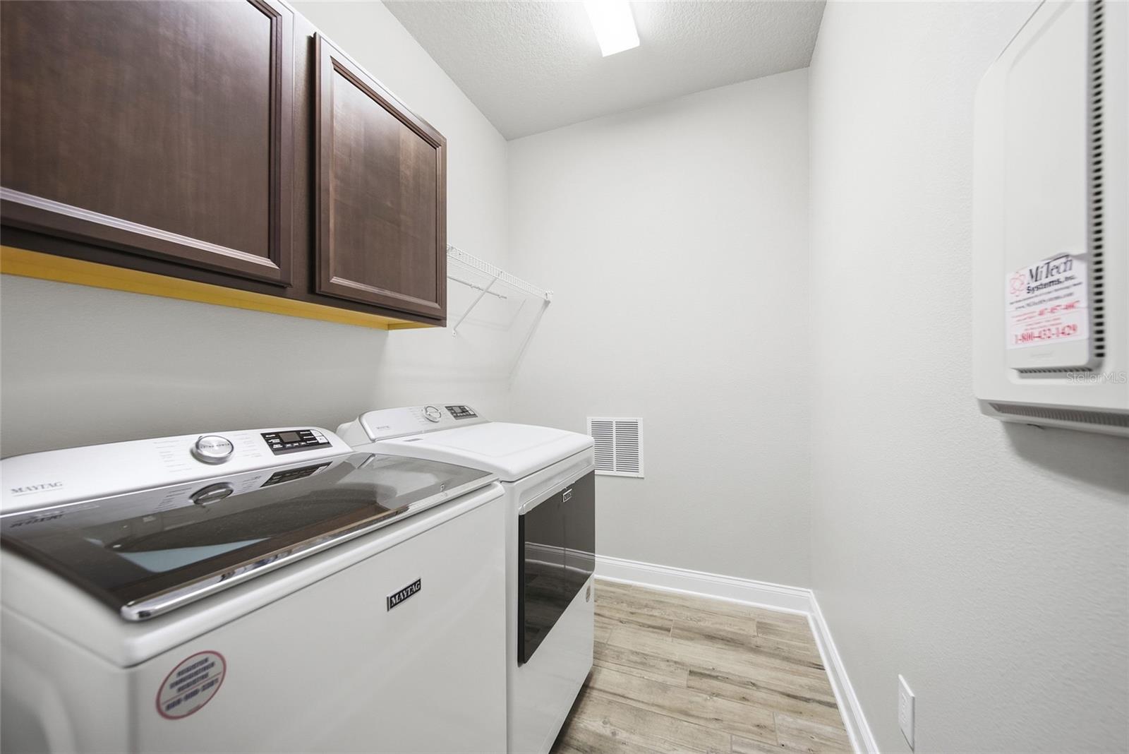 17026 Crestmont Blvd Property Photo 12