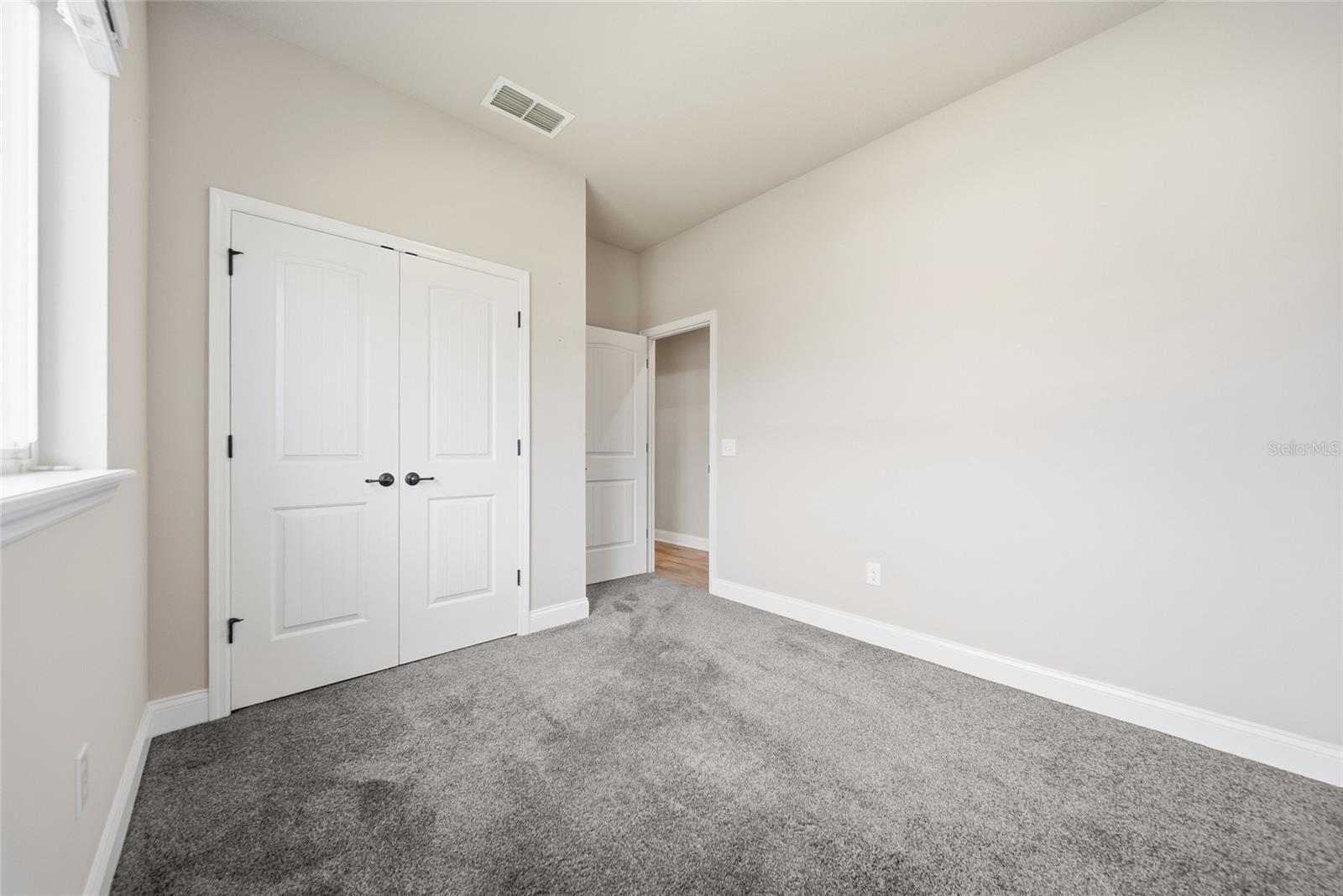 17026 Crestmont Blvd Property Photo 17