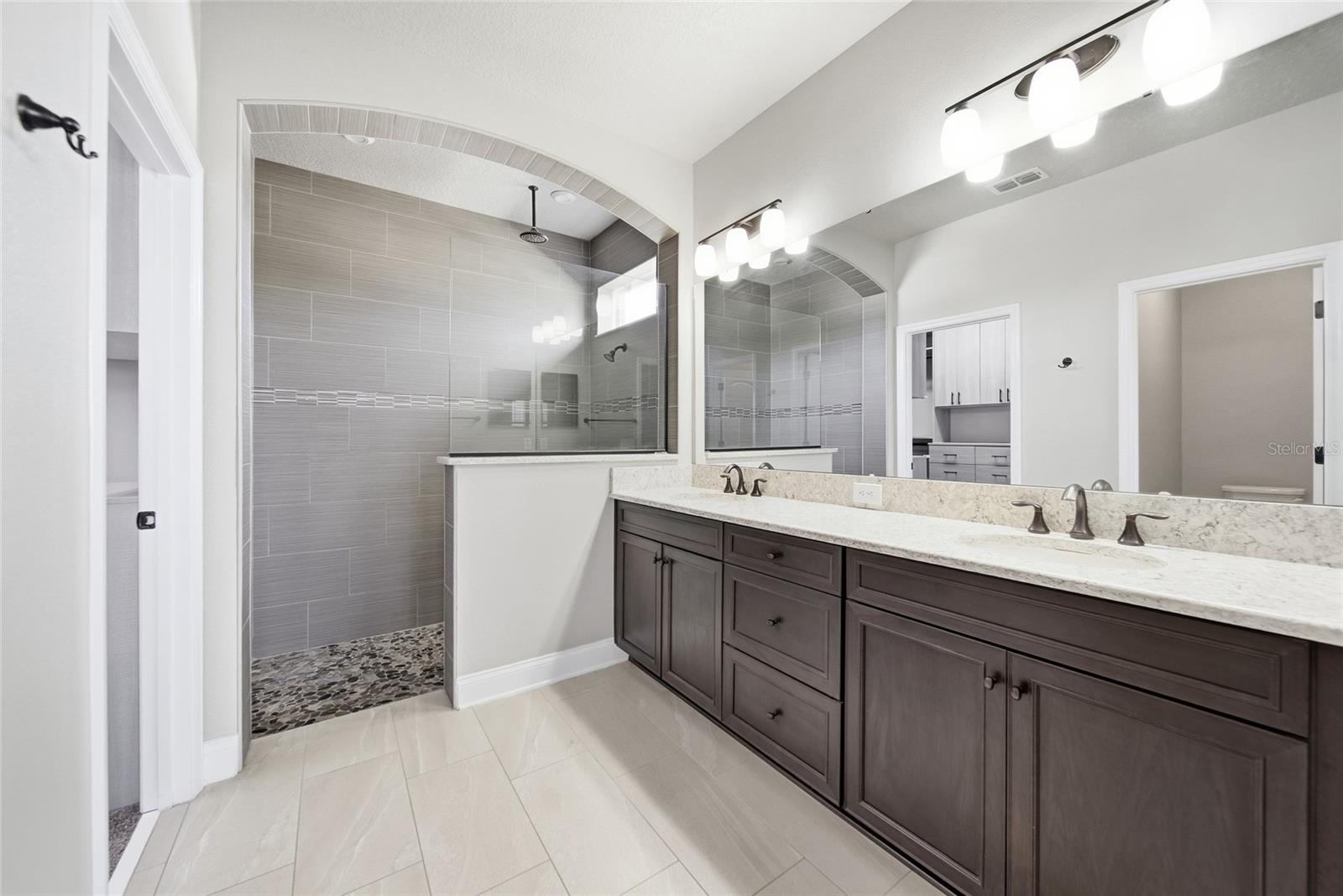 17026 Crestmont Blvd Property Photo 23