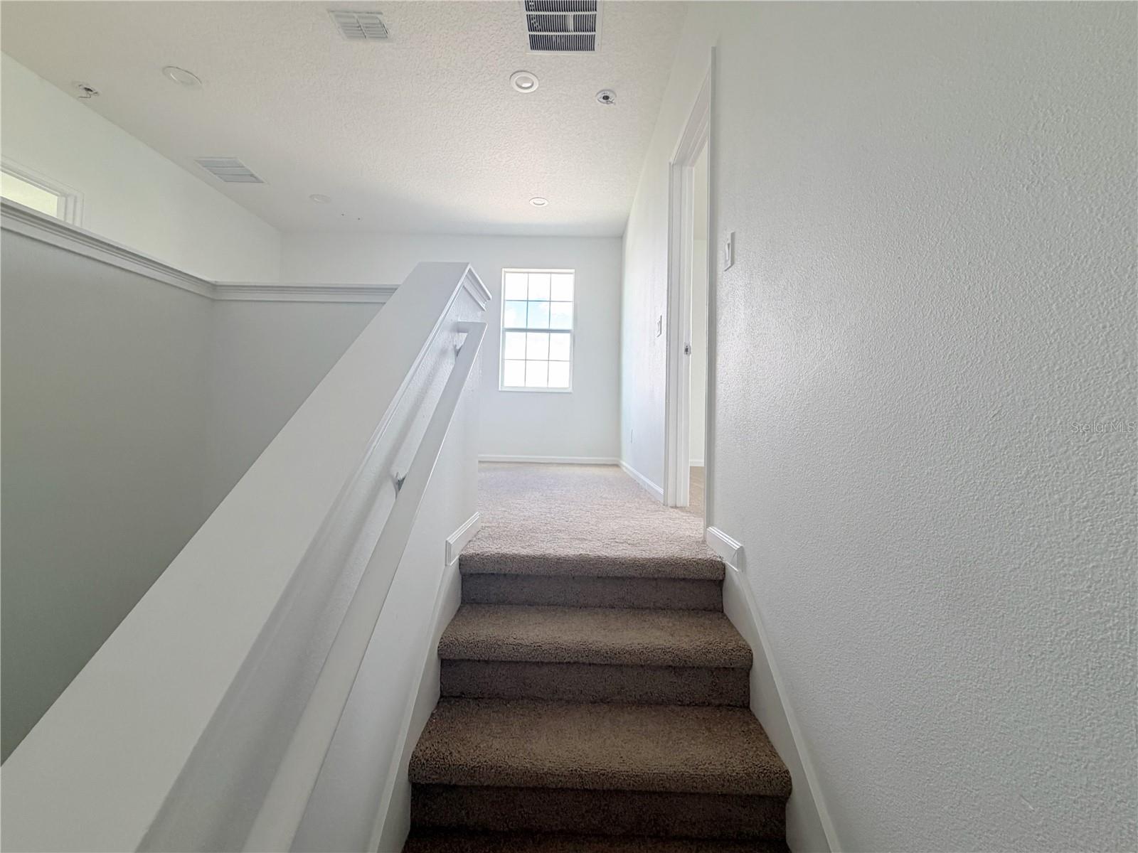 1365 Yorkdale Rd Property Photo 10