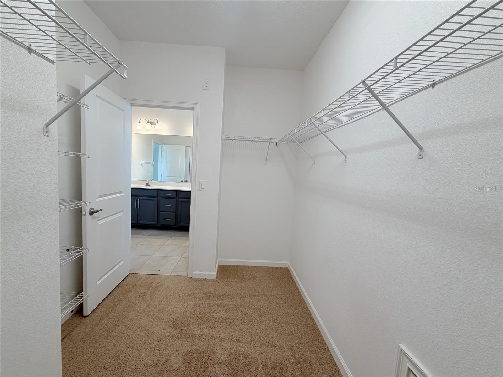 1365 Yorkdale Rd Property Photo 22