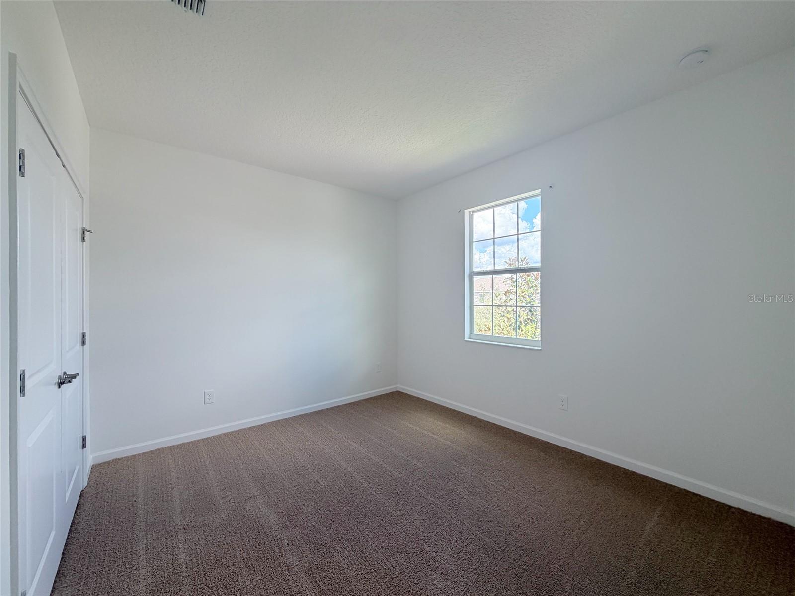 1365 Yorkdale Rd Property Photo 23