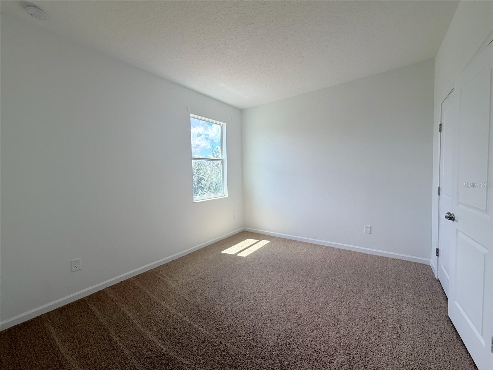 1365 Yorkdale Rd Property Photo 26