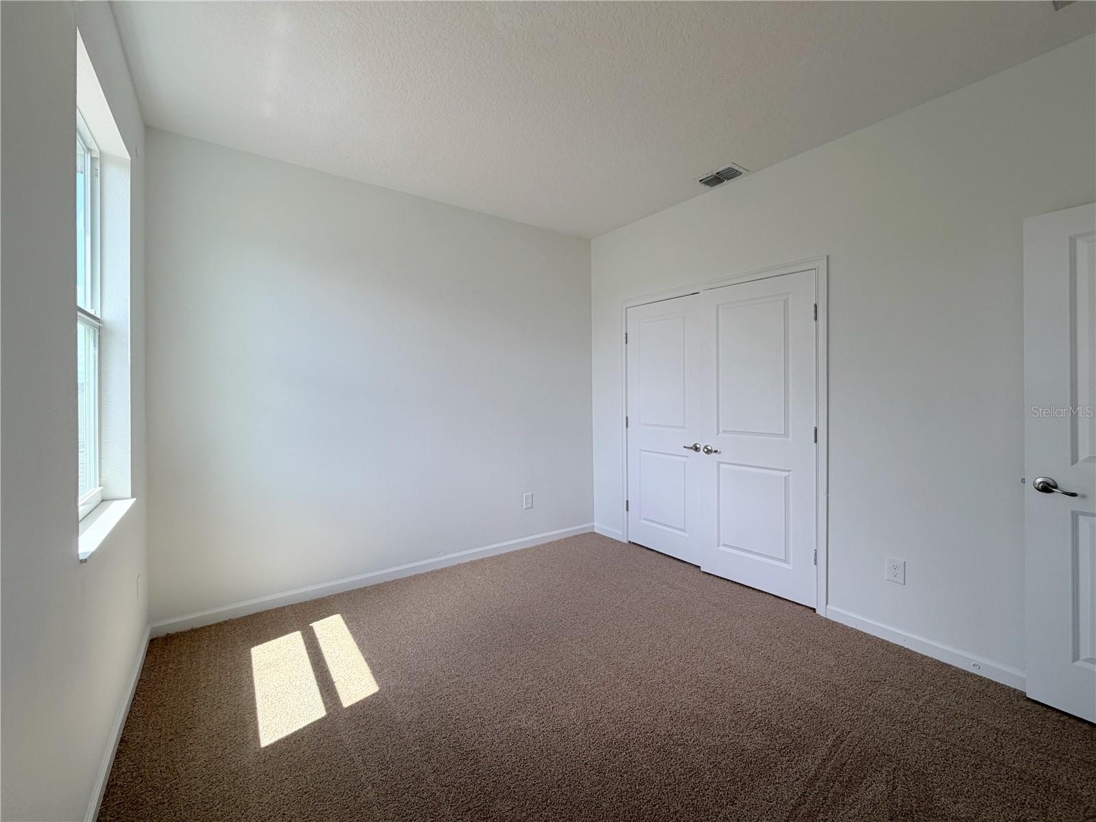1365 Yorkdale Rd Property Photo 27