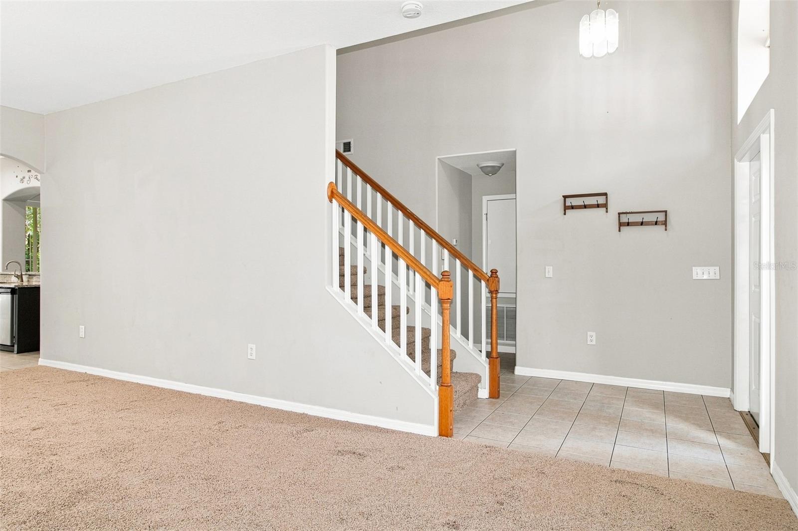 O6437270 Property Photo 9