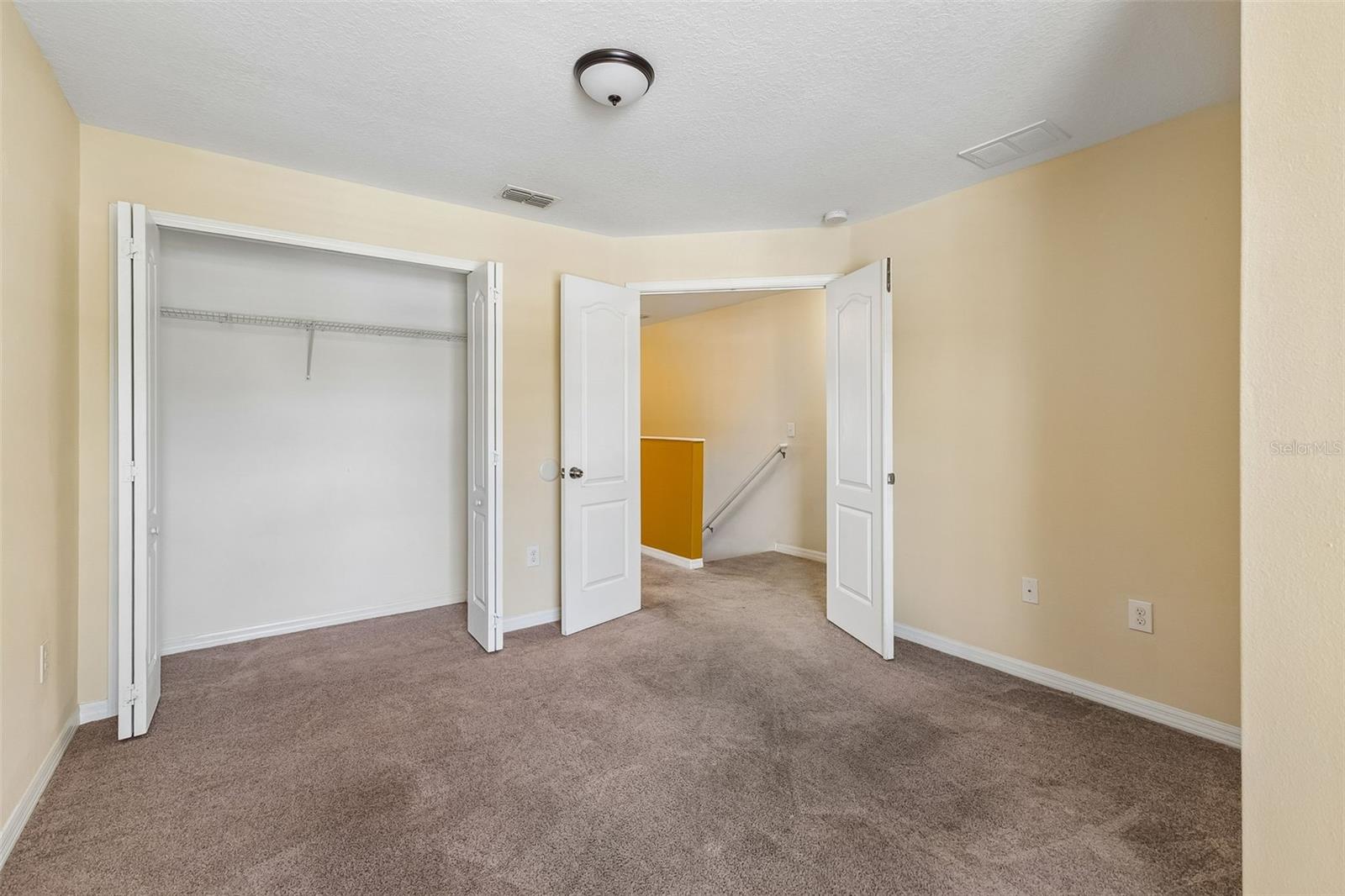 4127 Shade Tree Ln Property Photo 9