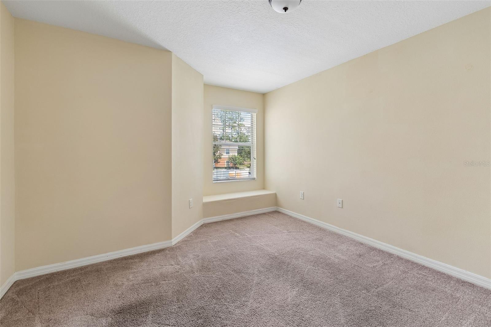 4127 Shade Tree Ln Property Photo 10
