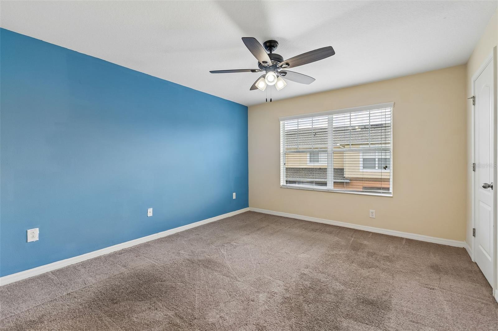 4127 Shade Tree Ln Property Photo 12