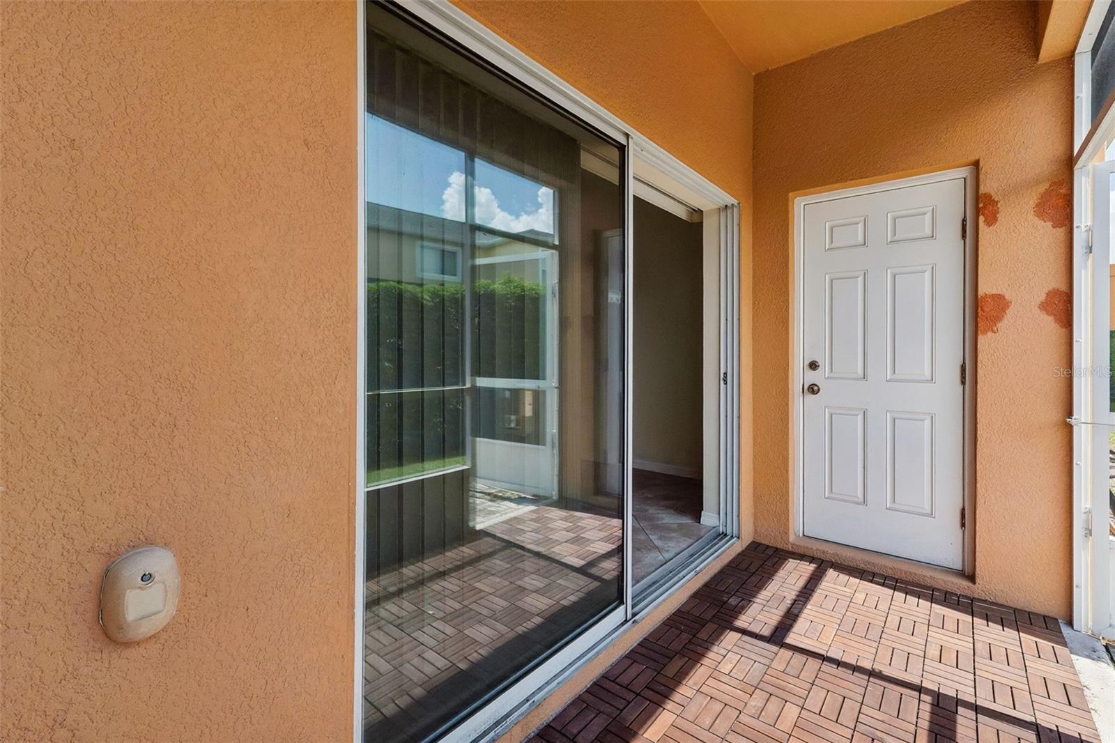 4127 Shade Tree Ln Property Photo 16
