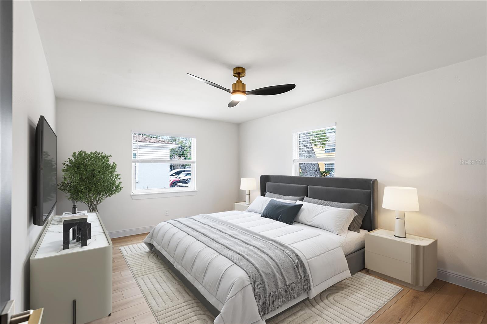 3011 W Binnicker Ave #a Property Photo 6