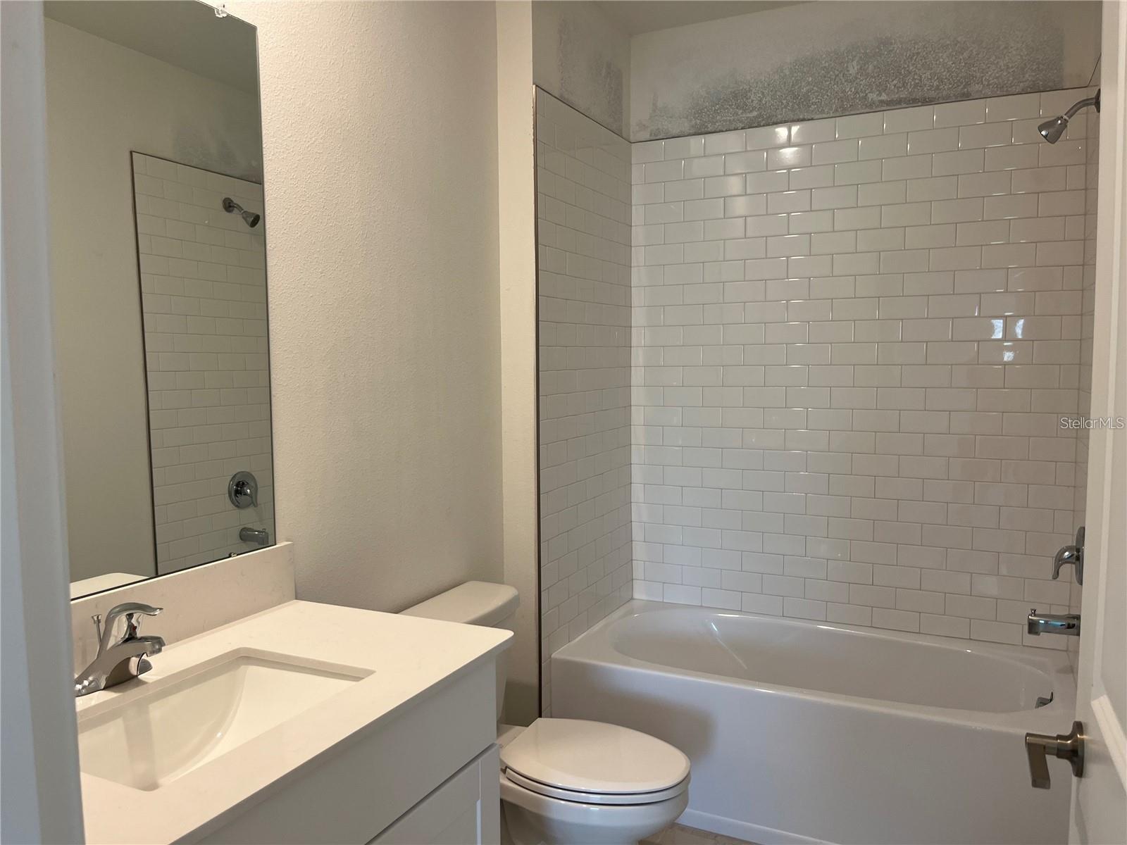 11186 Radiant Shore Loop Property Photo 9