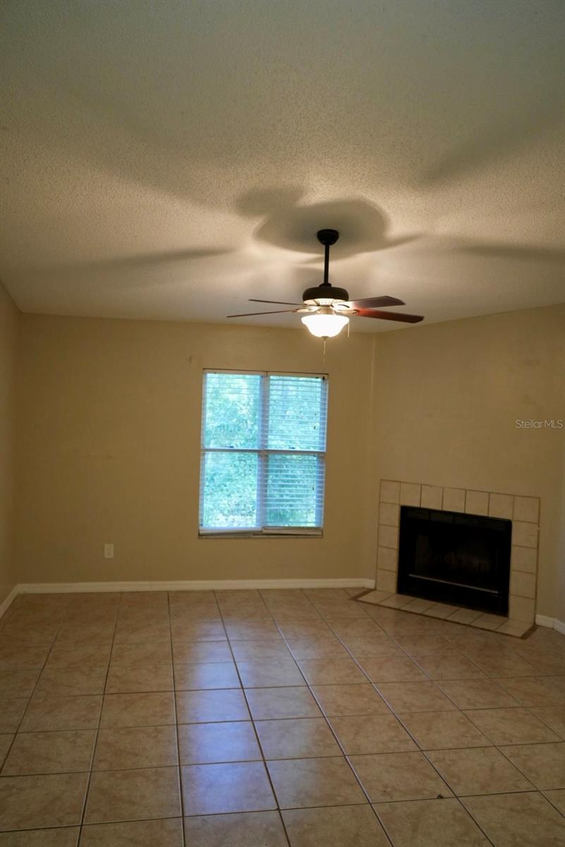 2006 Northlake Dr #2006 Property Photo 11