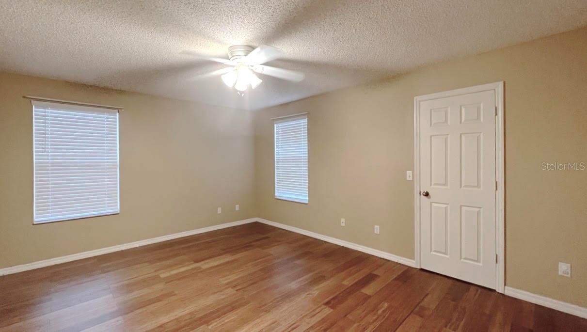 831 Horseshoe Falls Dr Property Photo 14