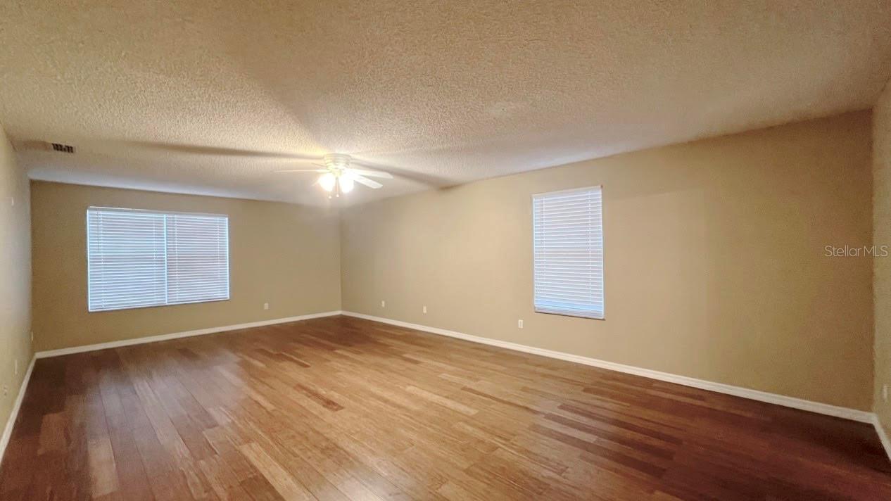 831 Horseshoe Falls Dr Property Photo 16
