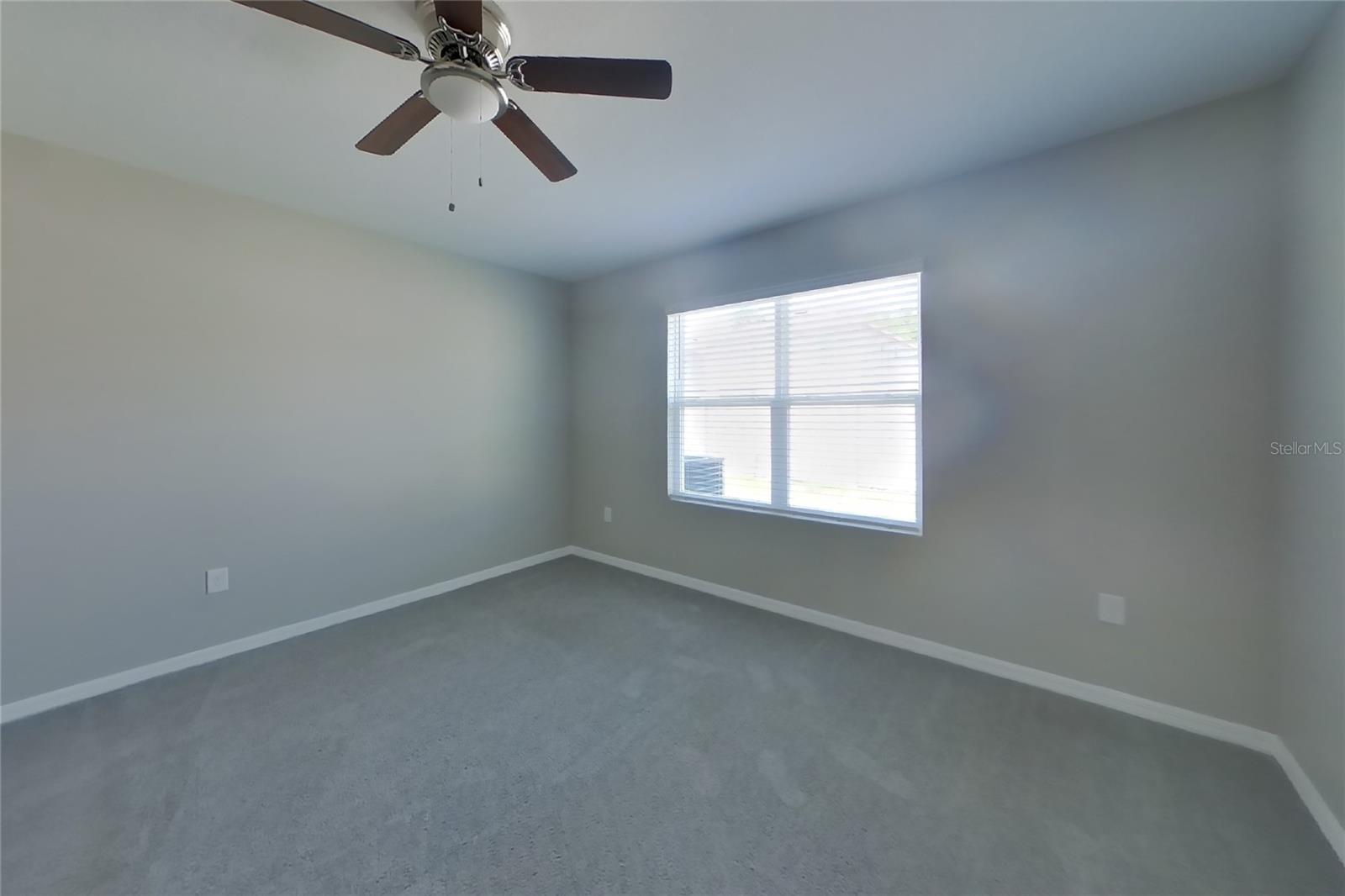 O6437320 Property Photo 9