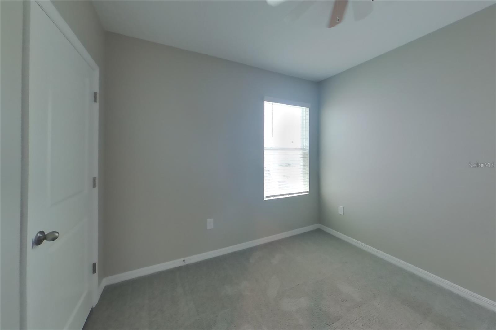 O6437320 Property Photo 15