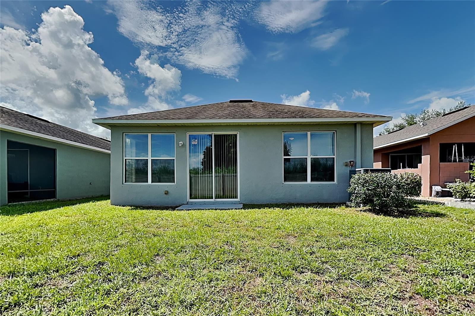 O6437323 Property Photo 15