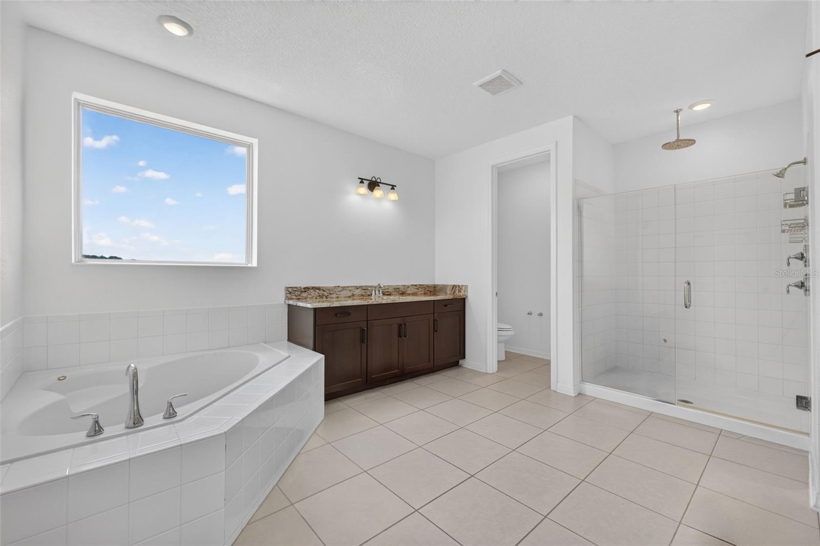 2468 Verde View Dr Property Photo 17