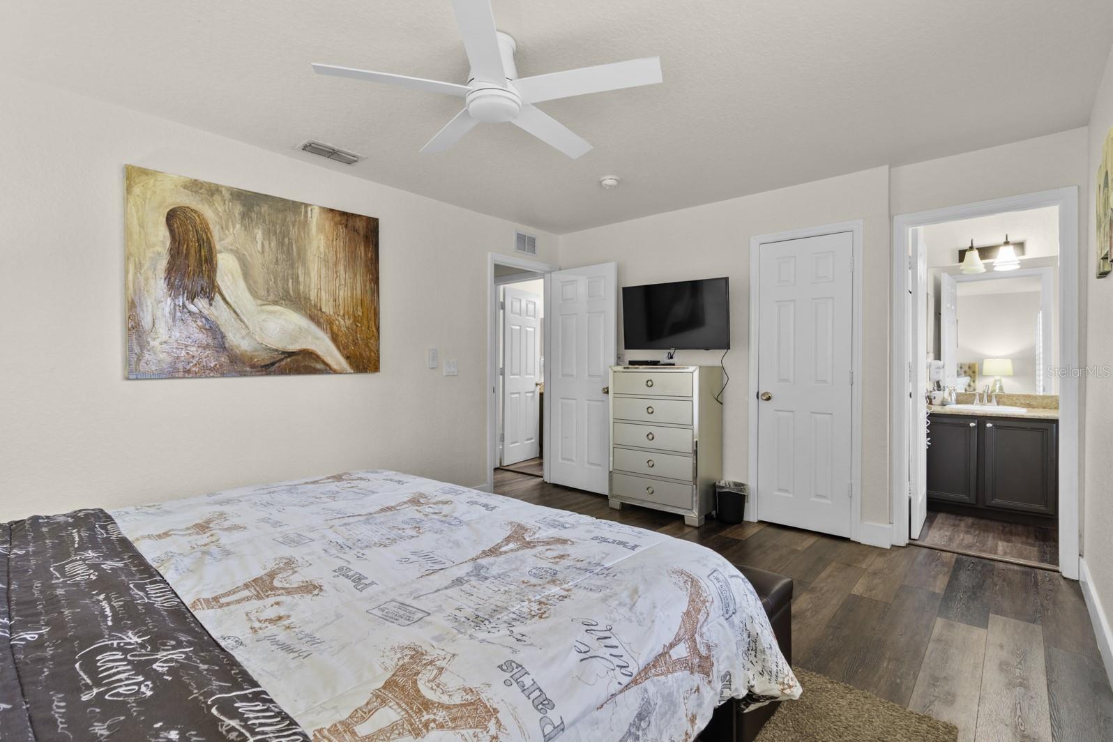 3633 Calabria Ave Property Photo 17
