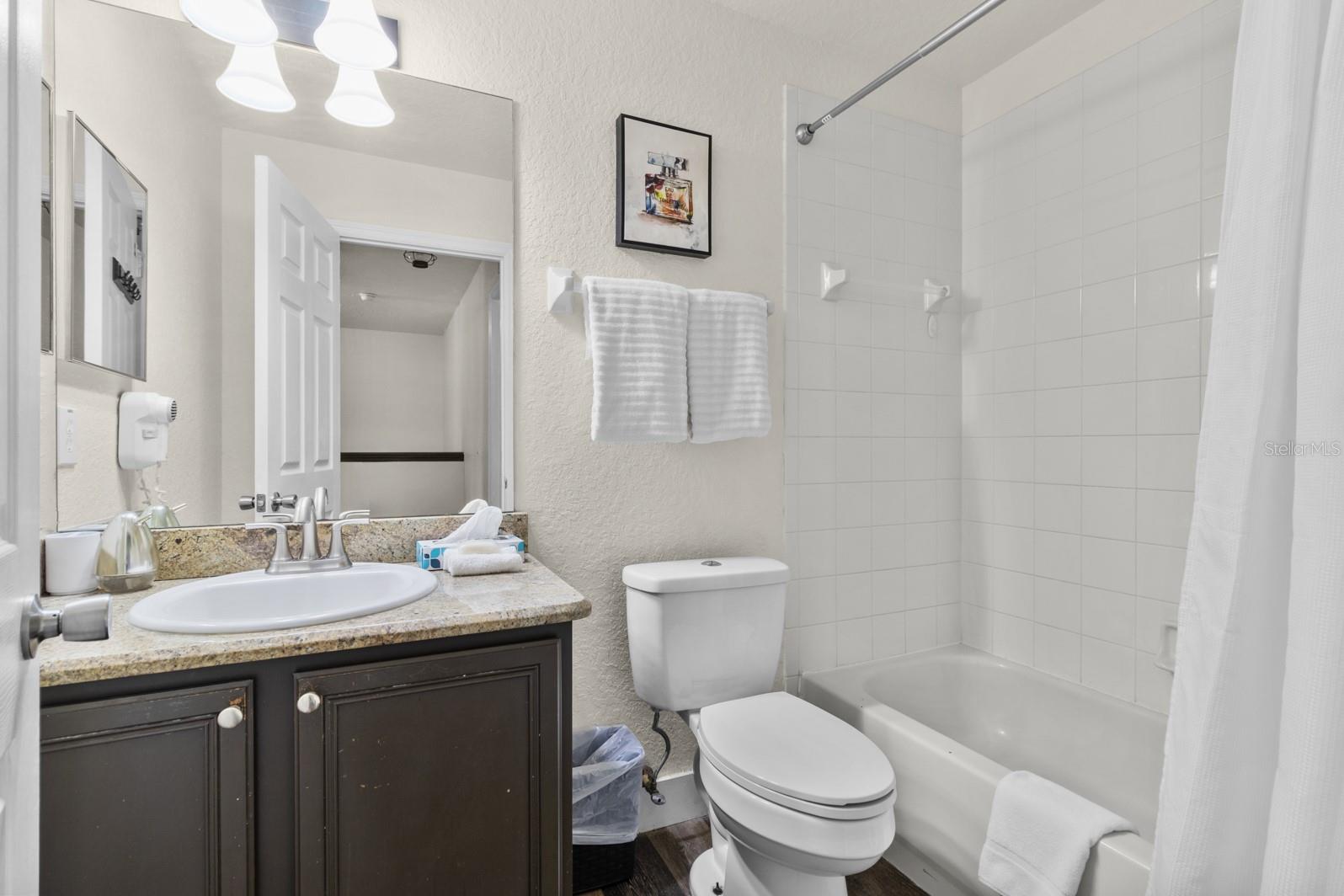 3633 Calabria Ave Property Photo 22
